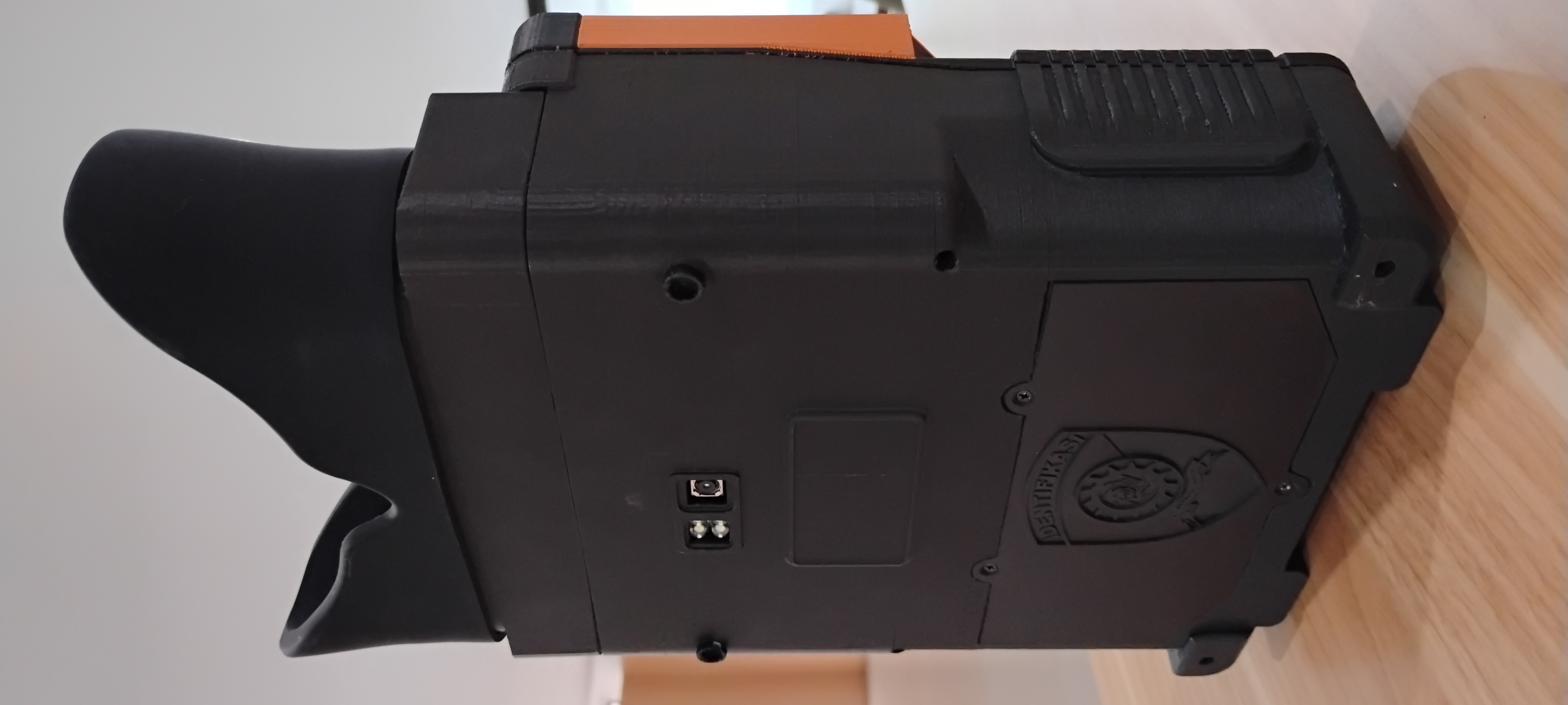 MAMBIS Tampak Samping